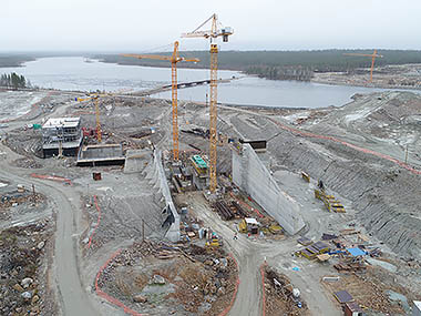 Белопорожские ГЭС, река Кемь. Панорама строительства гидротехнических сооружений